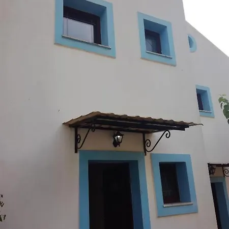 Hotel apartamentowy Avra Studios