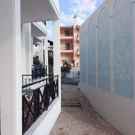 Hotel apartamentowy Avra Studios
